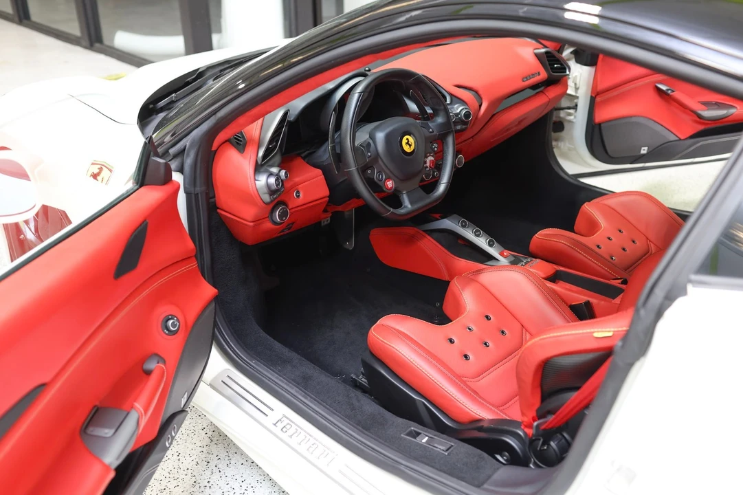 2018 Ferrari 488 GTB - Image 19 of 21