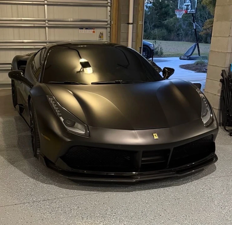 2018 Ferrari 488 - Image 11 of 18
