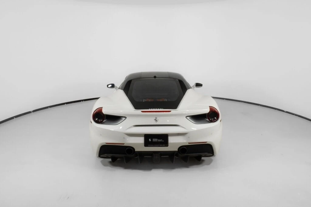 2018 Ferrari 488 - Image 7 of 21