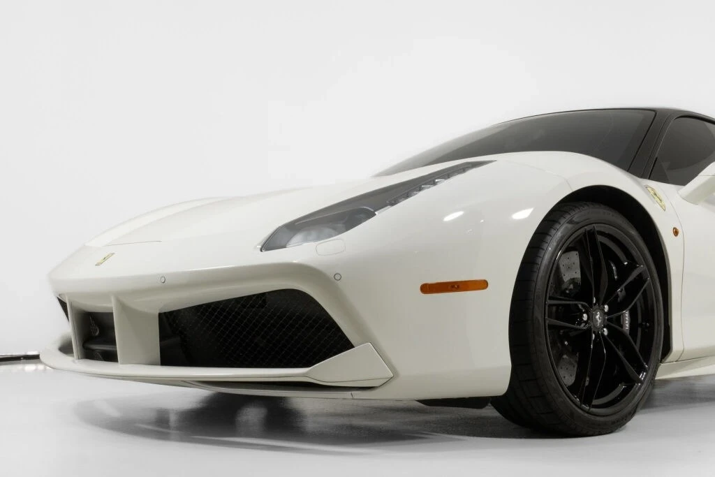 2018 Ferrari 488 - Image 14 of 21