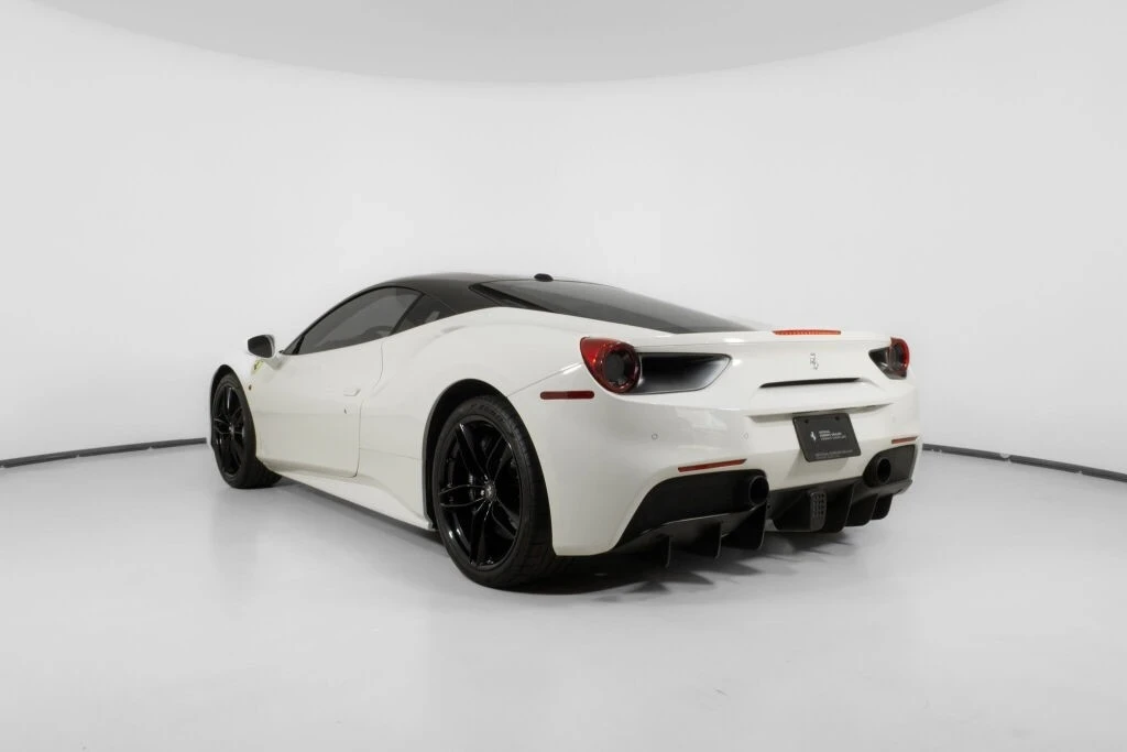 2018 Ferrari 488 - Image 4 of 21