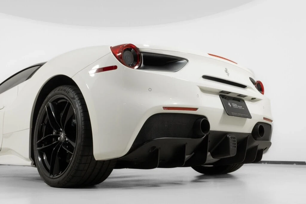 2018 Ferrari 488 - Image 18 of 21