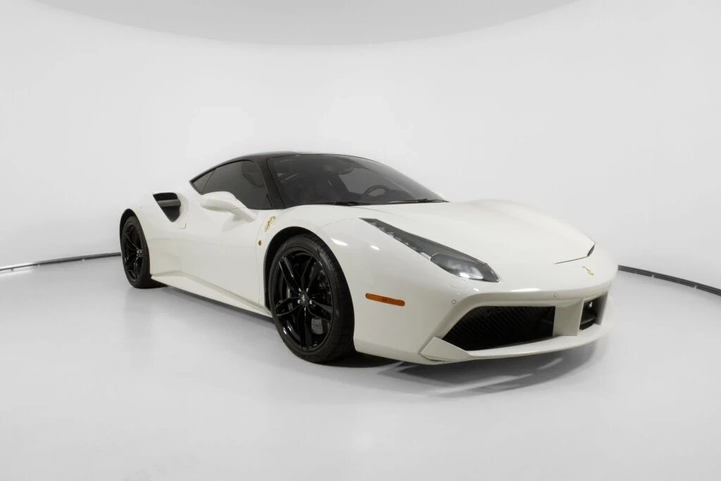 2018 Ferrari 488 - Image 11 of 21