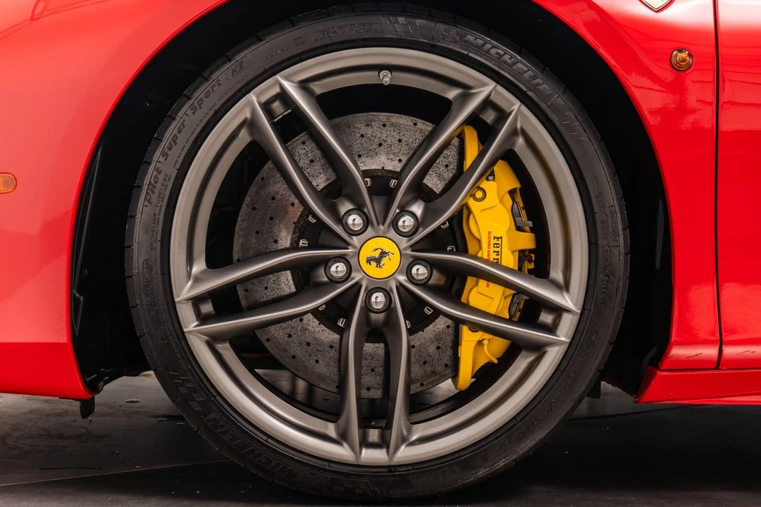 2018 Ferrari 488 GTB - Image 10 of 12