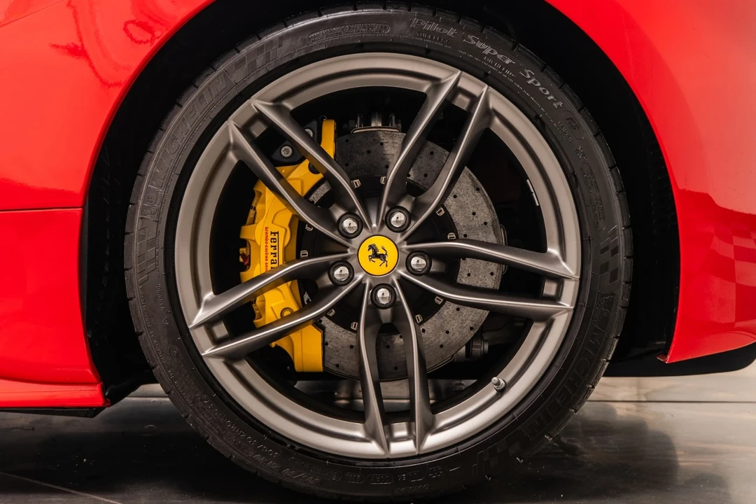 2018 Ferrari 488 GTB - Image 11 of 12