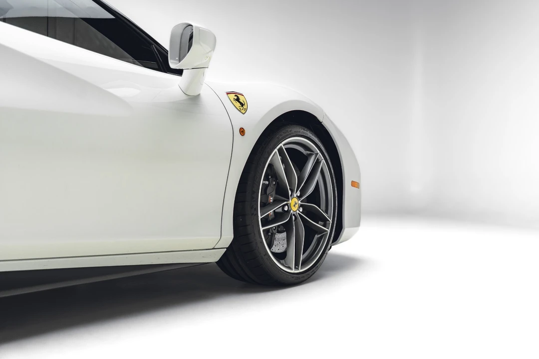 2018 Ferrari 488 - Image 22 of 31