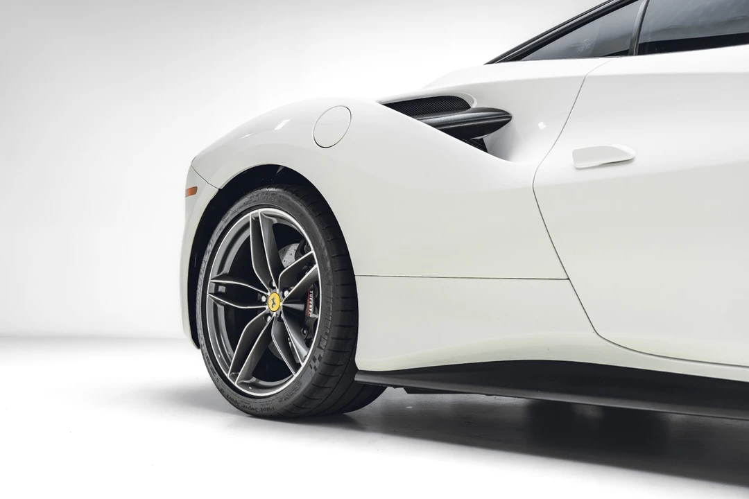 2018 Ferrari 488 - Image 21 of 31