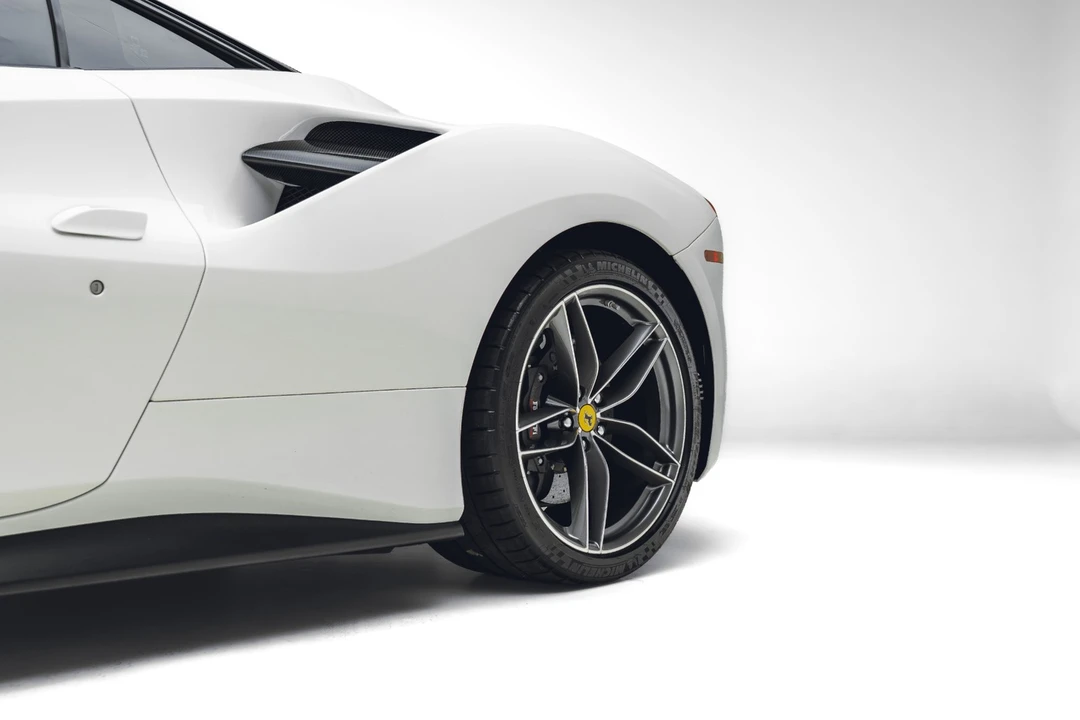 2018 Ferrari 488 - Image 19 of 31