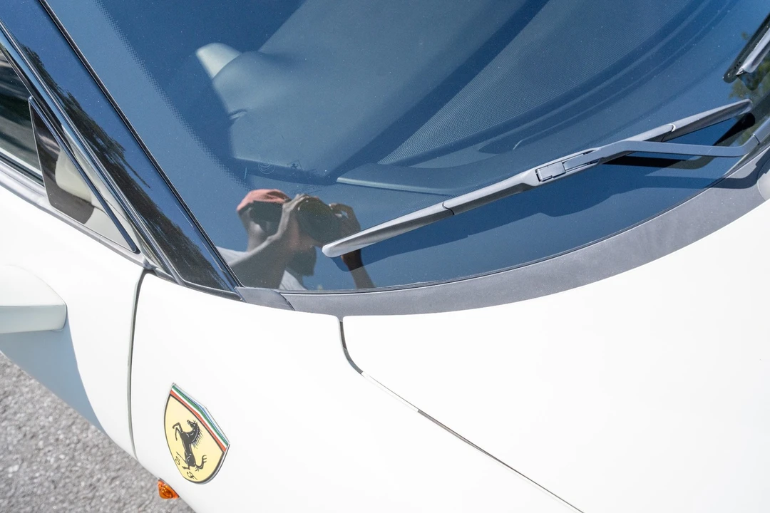 2018 Ferrari 488 - Image 17 of 31