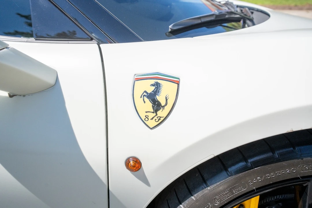 2018 Ferrari 488 - Image 16 of 31