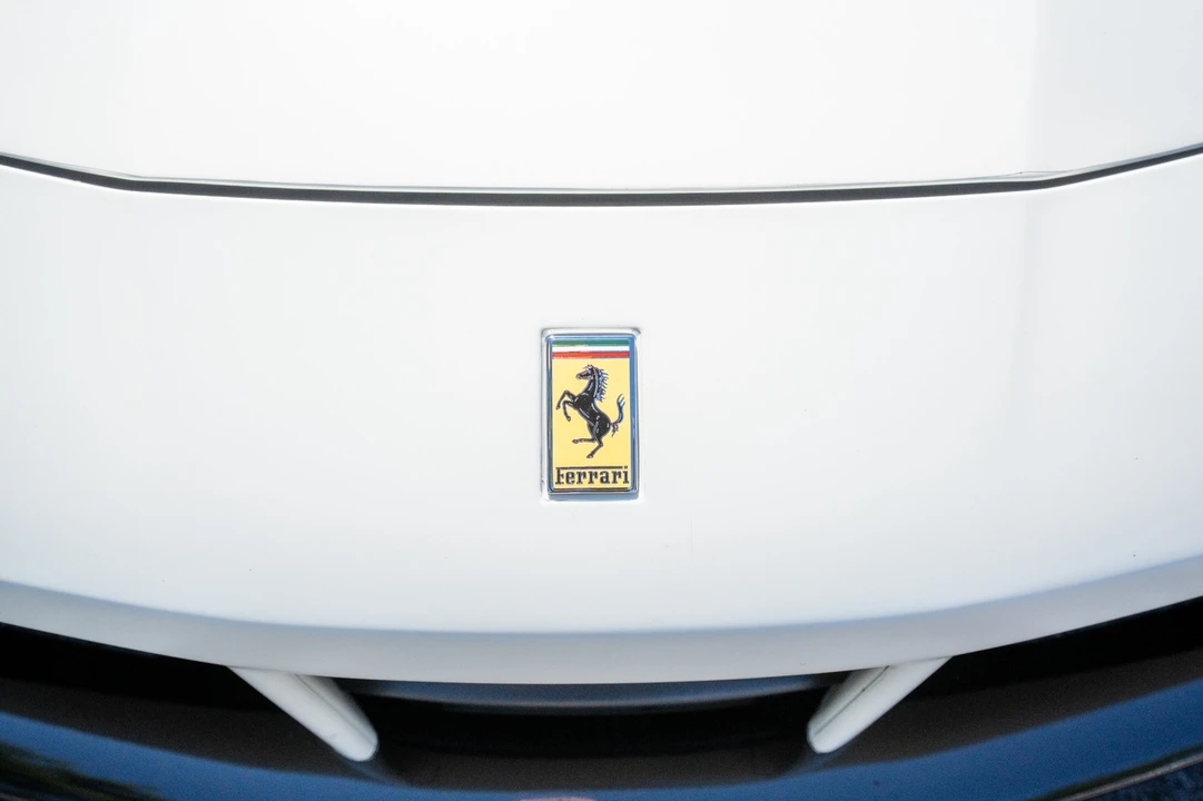 2018 Ferrari 488 - Image 11 of 31