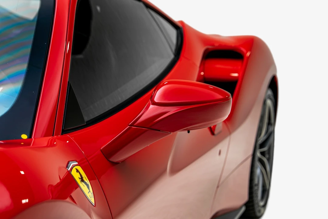2018 Ferrari 488 - Image 21 of 31