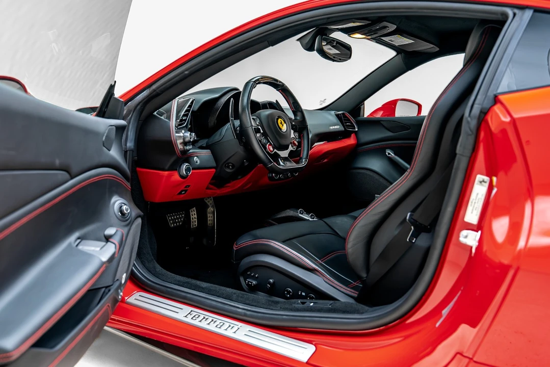 2018 Ferrari 488 - Image 3 of 31