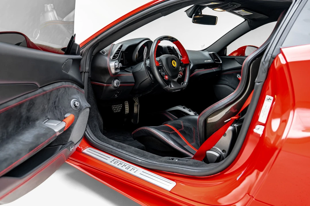 2018 Ferrari 488 - Image 3 of 31