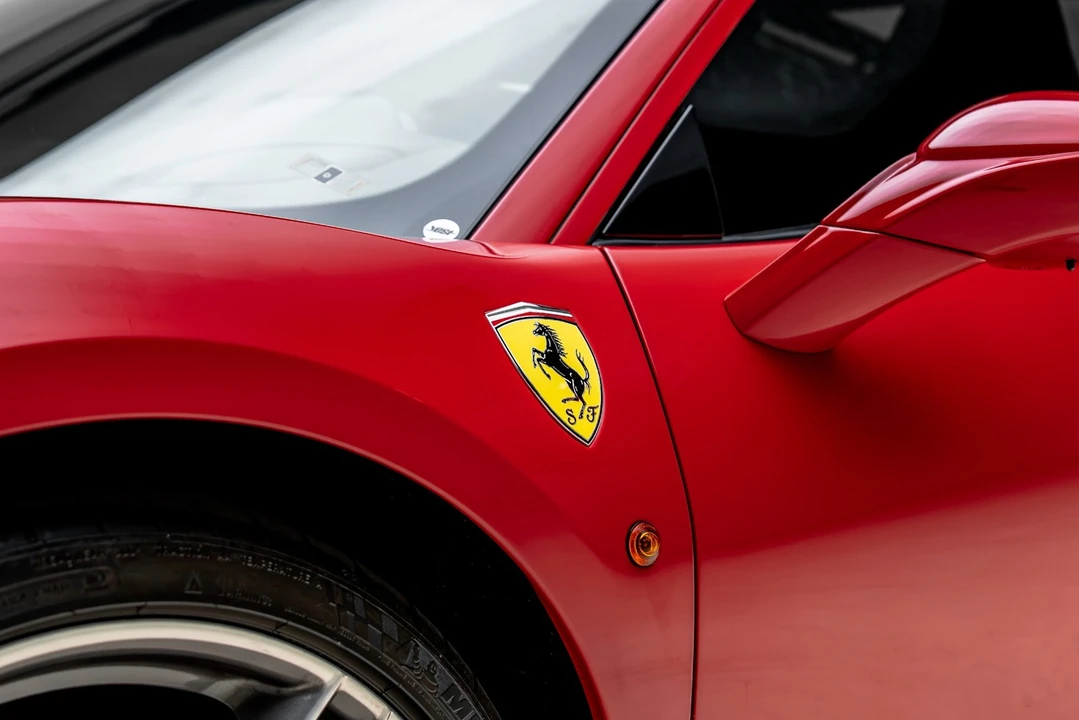 2018 Ferrari 488 - Image 24 of 31