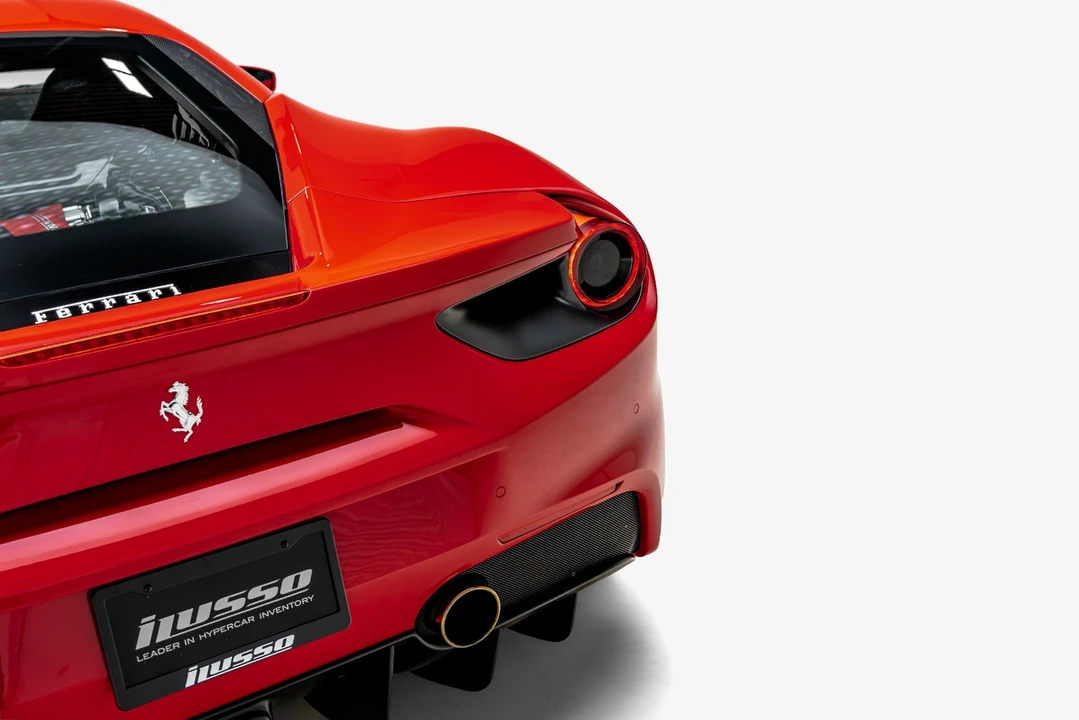 2018 Ferrari 488 - Image 30 of 31