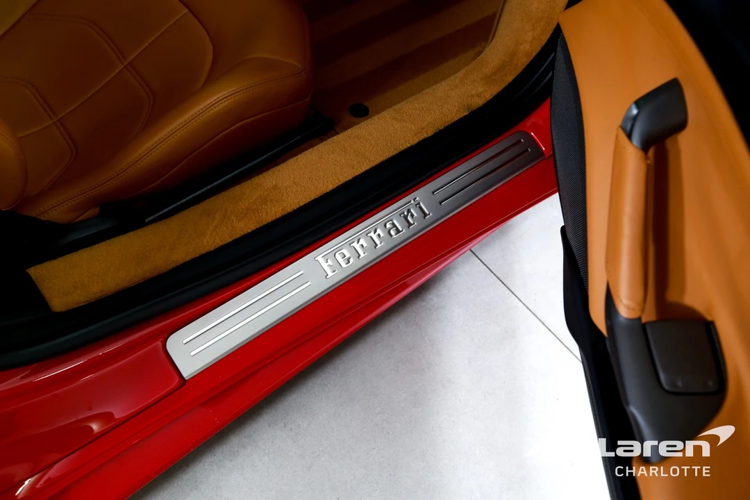 2018 Ferrari 488 - Image 21 of 31