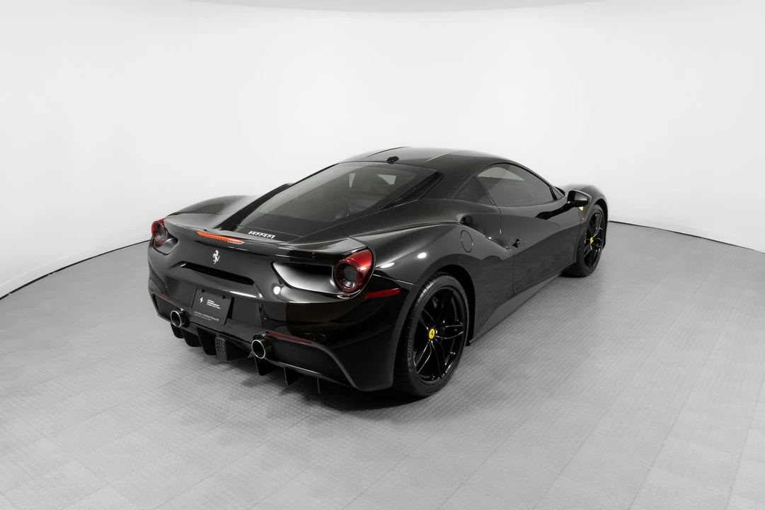 2018 Ferrari 488 GTB - Image 7 of 12