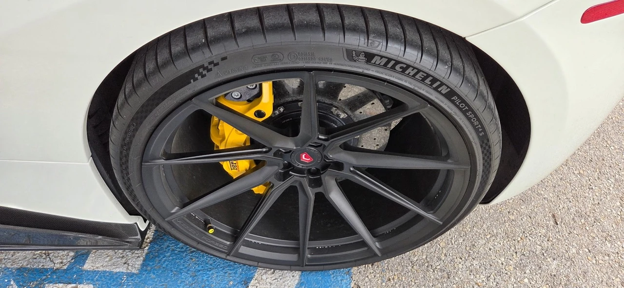 2018 Ferrari 488 GTB - Image 4 of 21