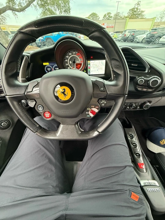 2018 Ferrari 488 GTB - Image 20 of 21