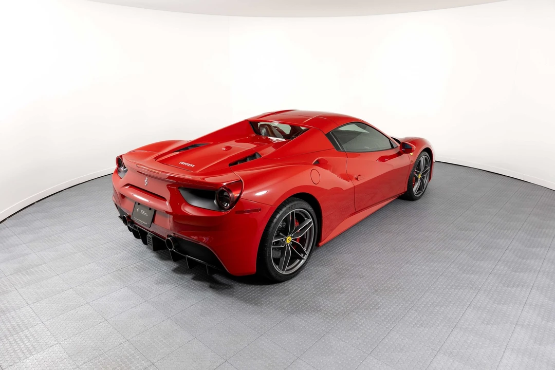 2018 Ferrari 488 GTB - Image 3 of 12