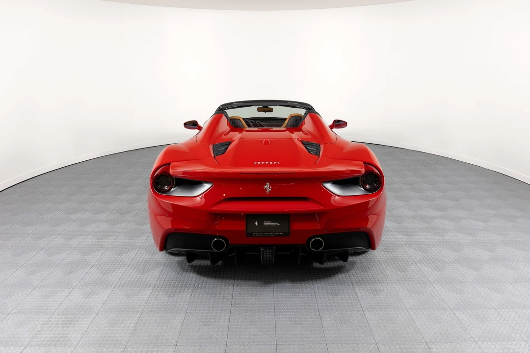 2018 Ferrari 488 - Image 13 of 21