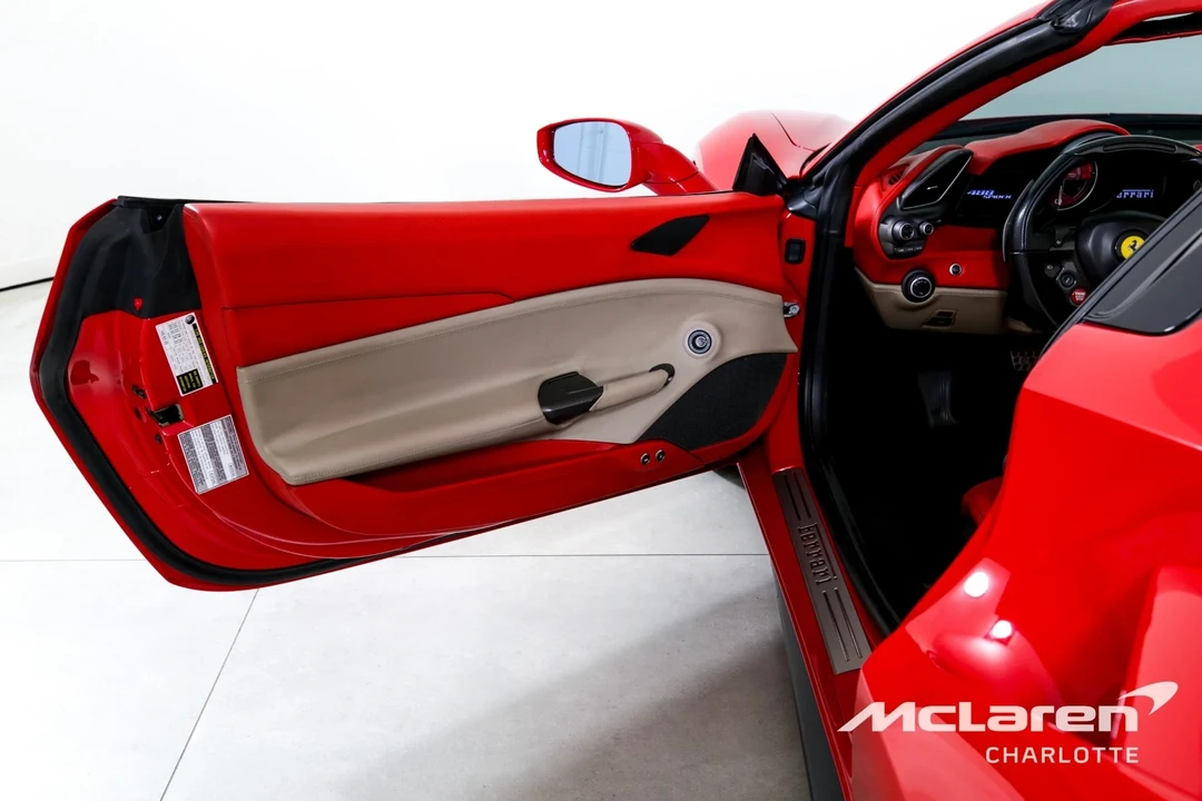 2018 Ferrari 488 - Image 11 of 12