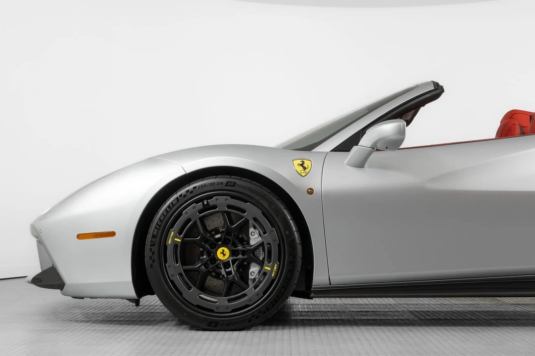 2018 Ferrari 488 GTB - Image 13 of 21