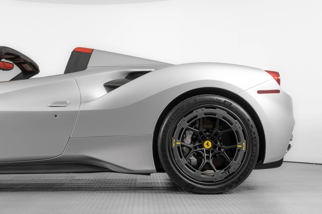 2018 Ferrari 488 GTB - Image 14 of 21