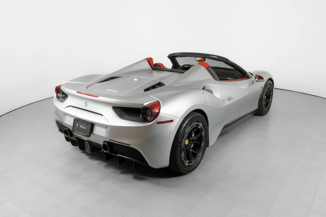2018 Ferrari 488 - Image 7 of 12