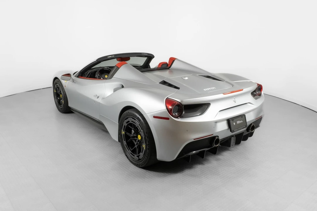 2018 Ferrari 488 - Image 4 of 12