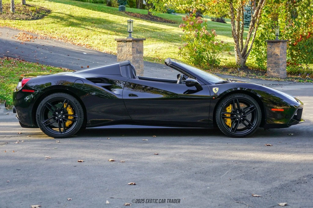 2018 Ferrari 488 - Image 9 of 12