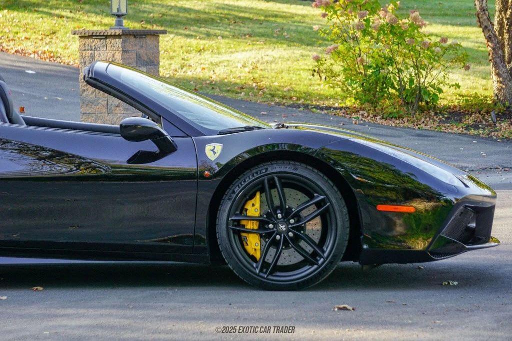 2018 Ferrari 488 - Image 11 of 12