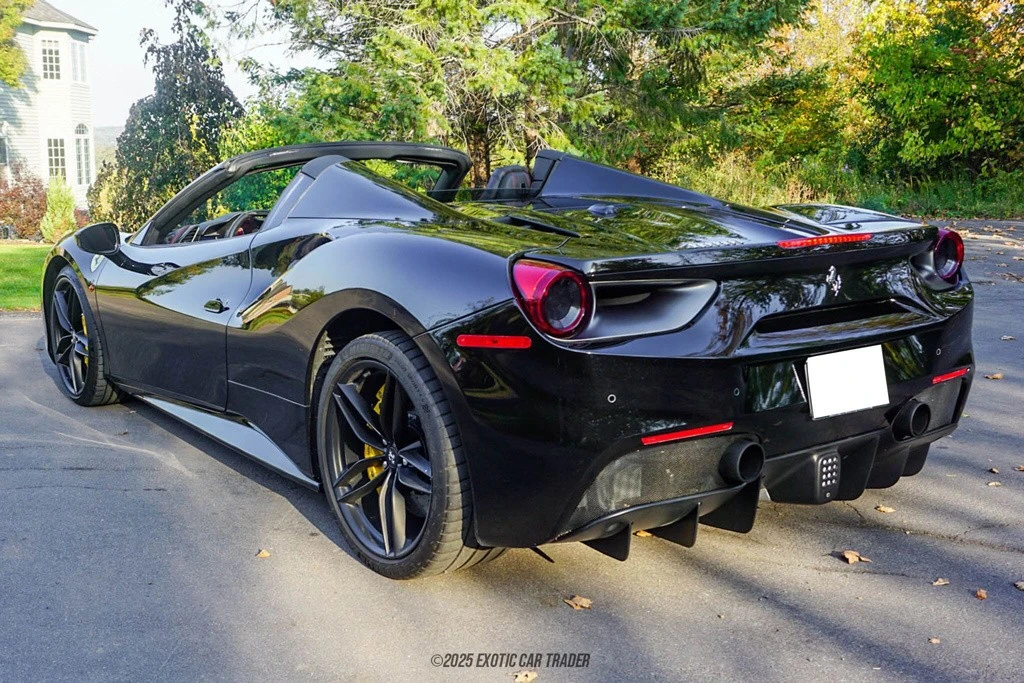 2018 Ferrari 488 - Image 6 of 12