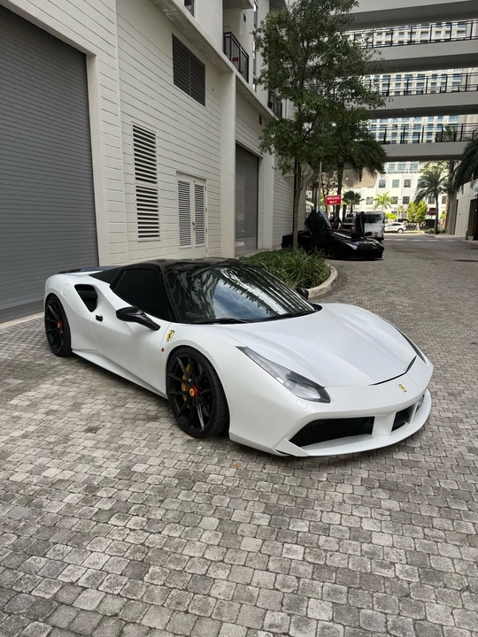 2018 Ferrari 488 - Image 12 of 21