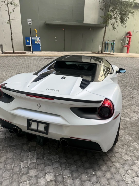 2018 Ferrari 488 - Image 16 of 21