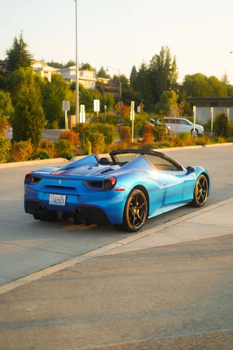 2018 Ferrari 488 - Image 5 of 17