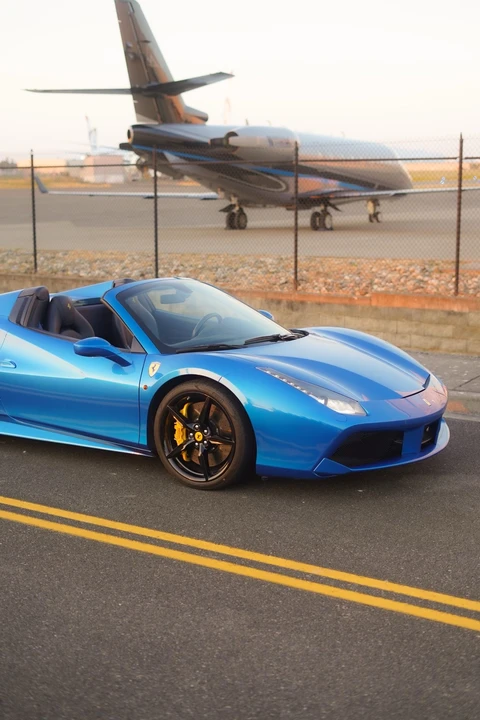 2018 Ferrari 488 - Image 10 of 17