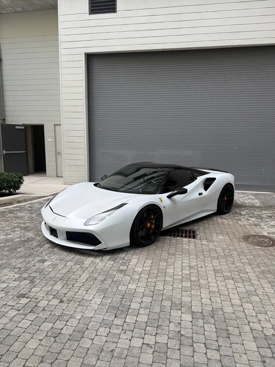 2018 Ferrari 488 - Image 4 of 21