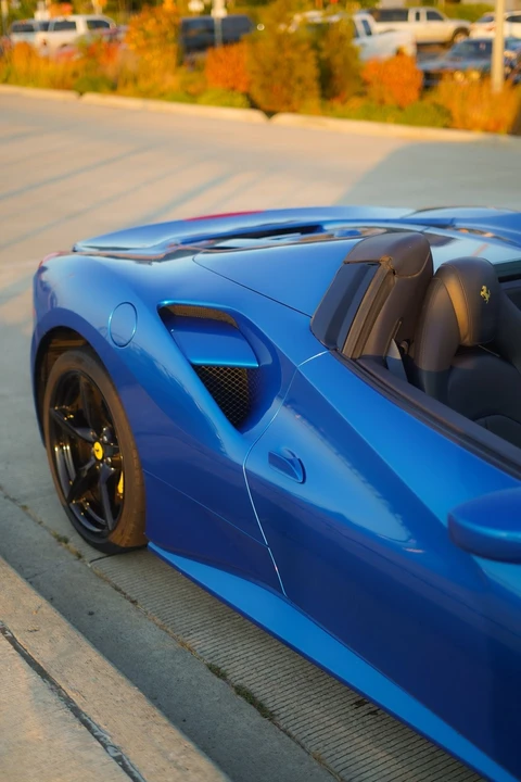 2018 Ferrari 488 - Image 7 of 17