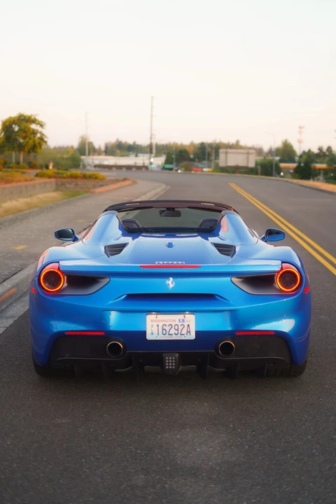2018 Ferrari 488 - Image 13 of 17