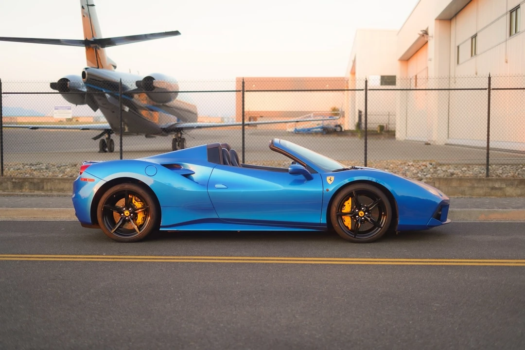 2018 Ferrari 488 - Image 9 of 17
