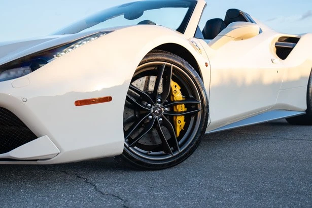 2018 Ferrari 488 - Image 2 of 21