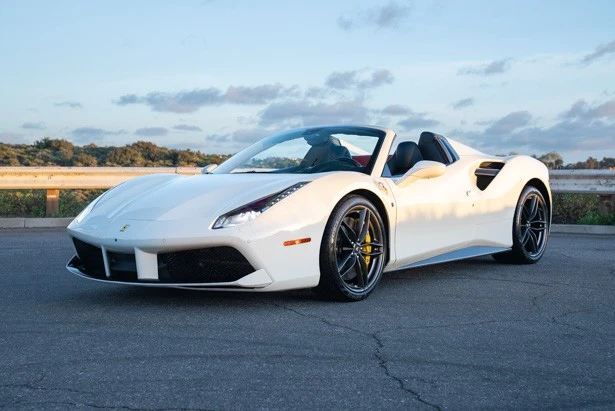 2018 Ferrari 488 - Image 3 of 21