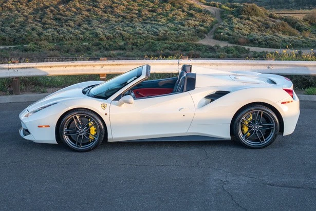 2018 Ferrari 488 - Image 7 of 21