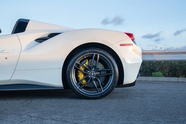 2018 Ferrari 488 - Image 9 of 21