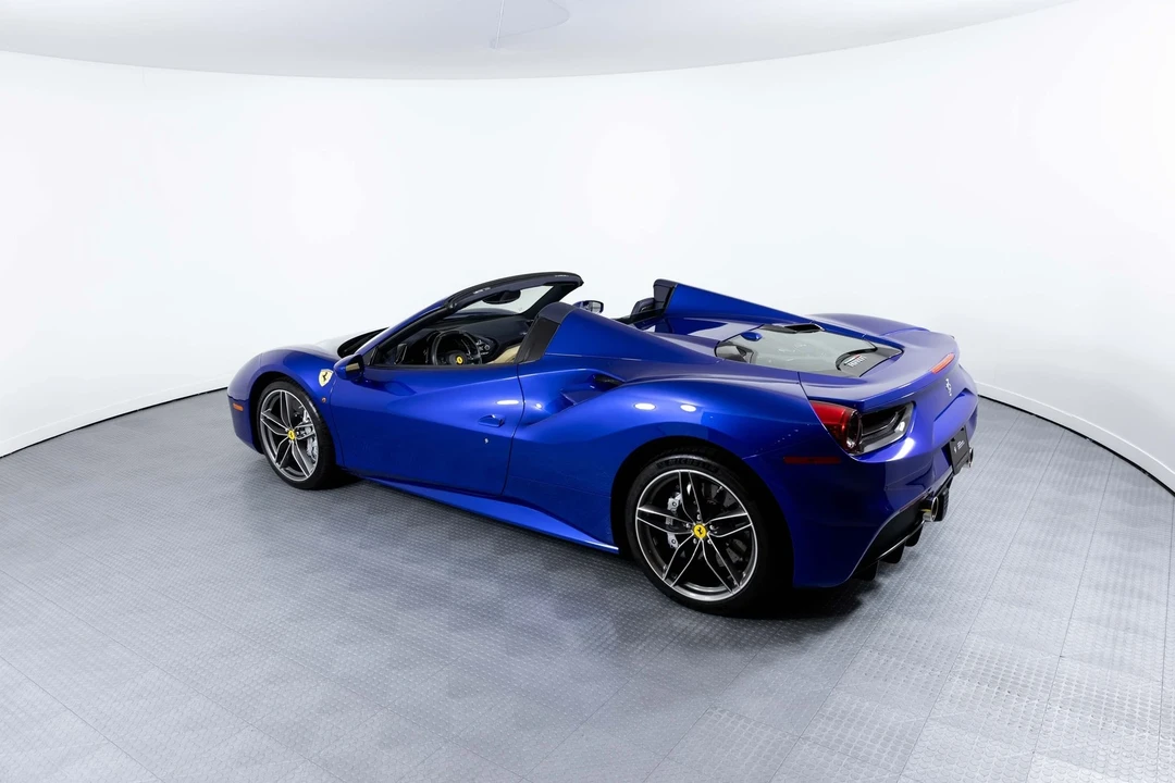 2018 Ferrari 488 - Image 10 of 12