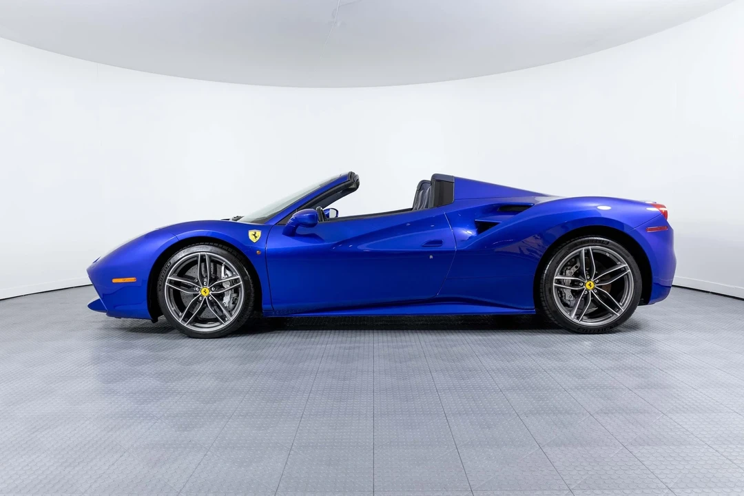 2018 Ferrari 488 - Image 3 of 12