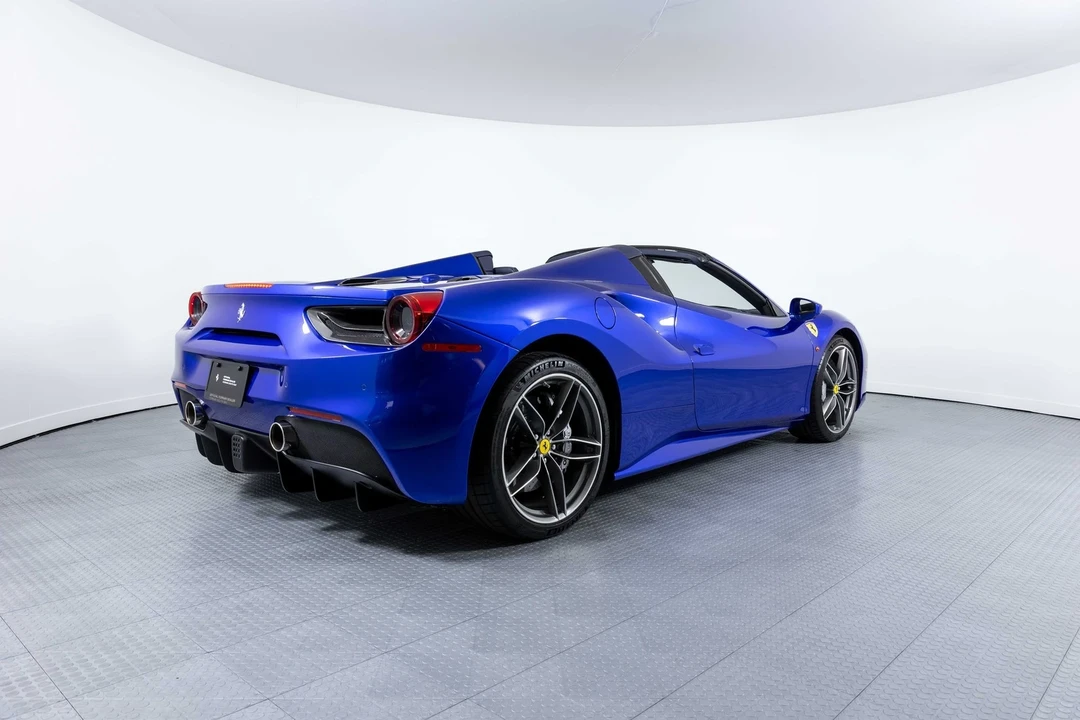 2018 Ferrari 488 - Image 6 of 12