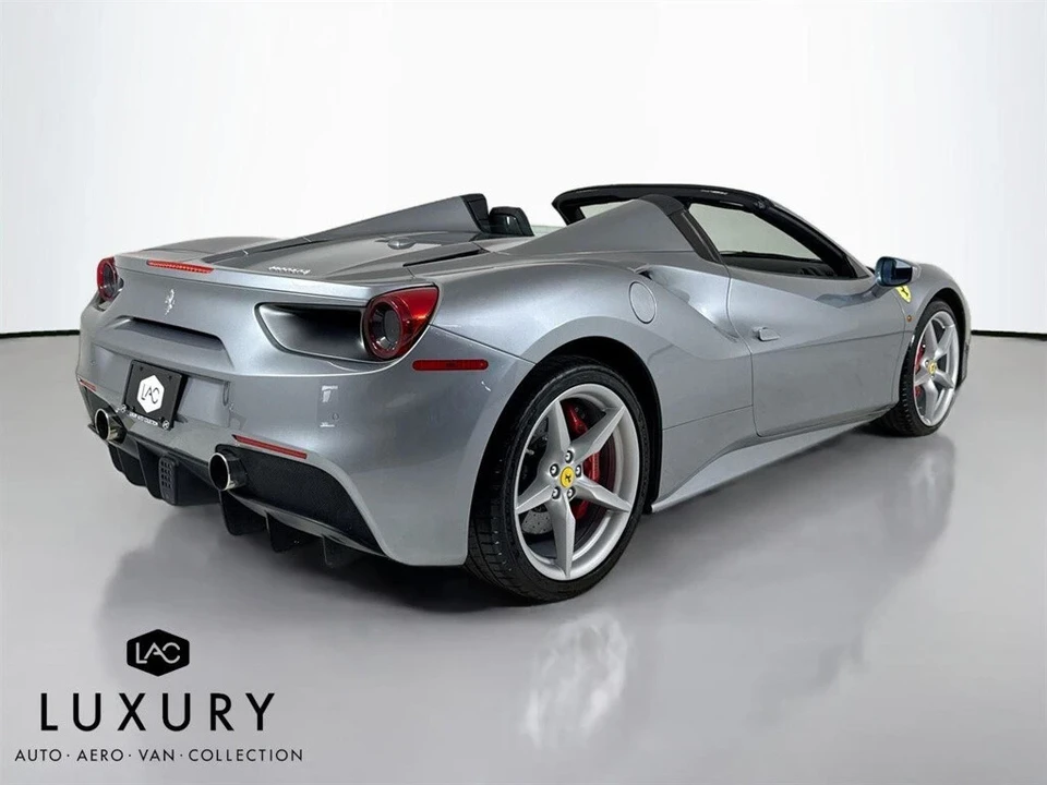 2018 Ferrari 488 - Image 4 of 12
